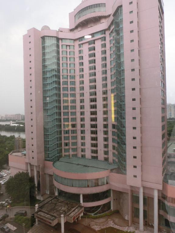 Ji Hotel Guangzhou Zhujiang New Town Екстер'єр фото